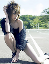 Akina Minami is looking hot as hell in her black lingerie sets today.